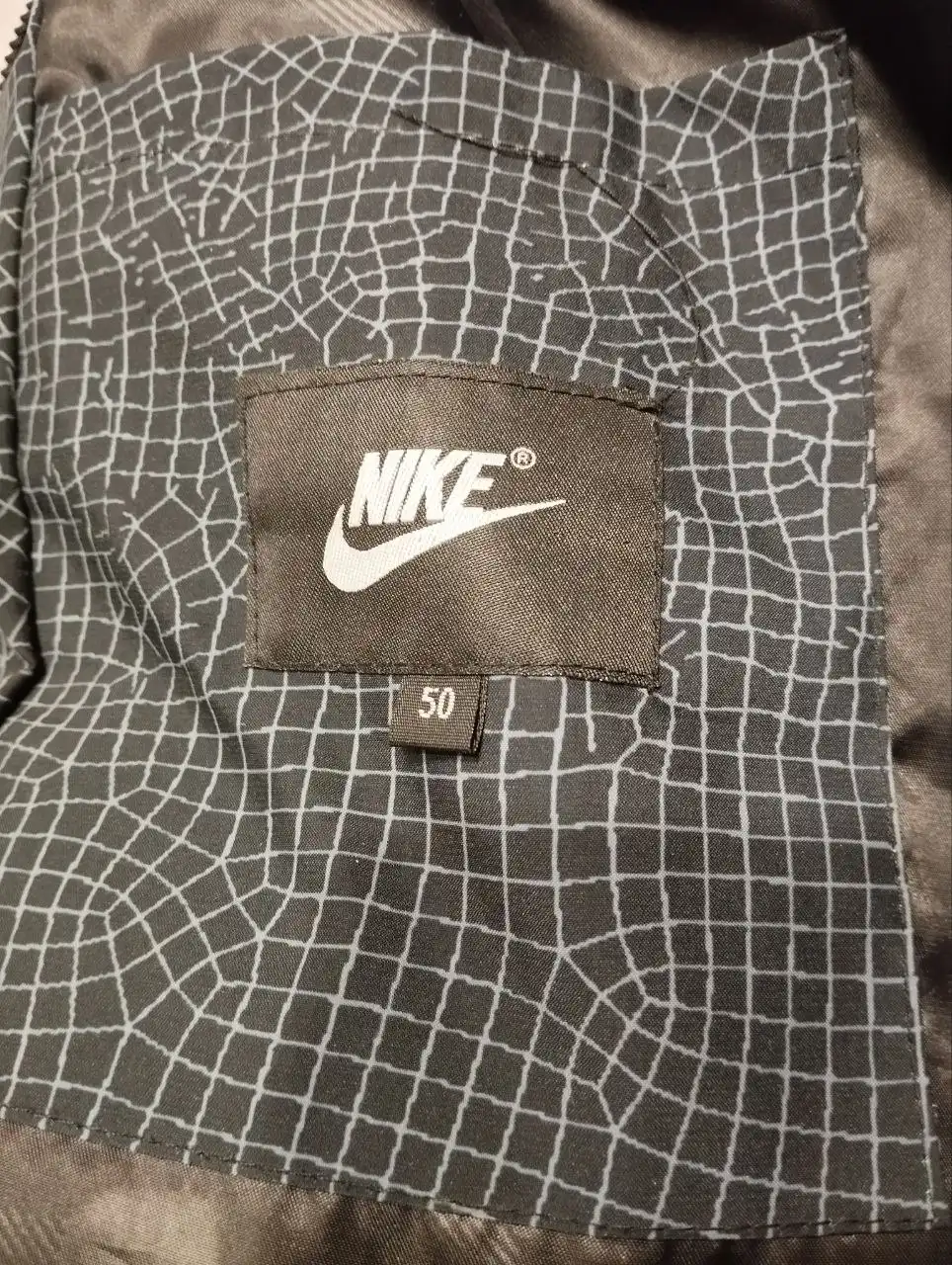 Продажа зимней куртки на подростка