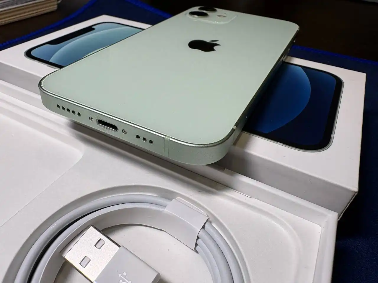 Айфон 12 128гб в отличном состоянии