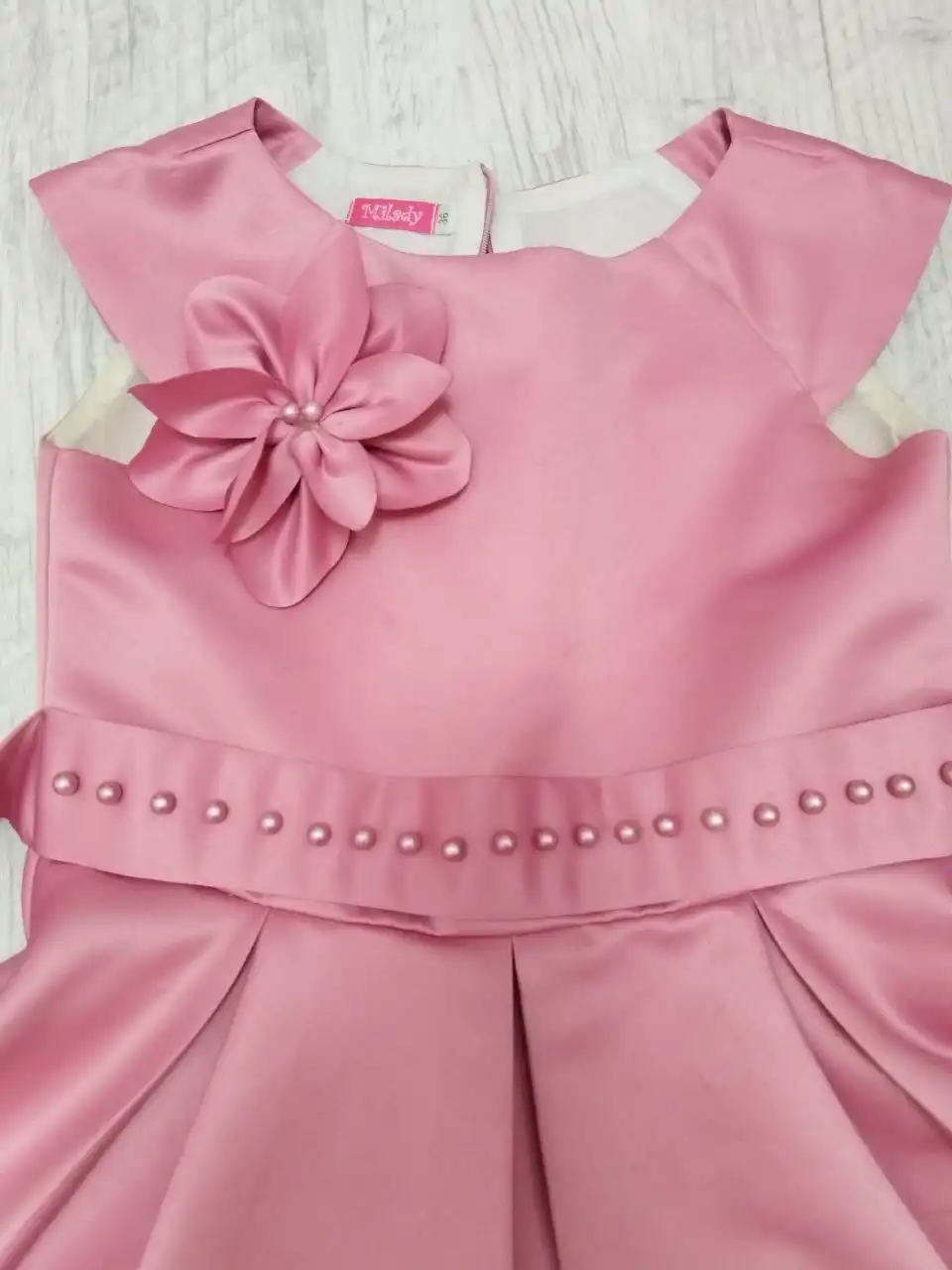 Продам платье 116-128