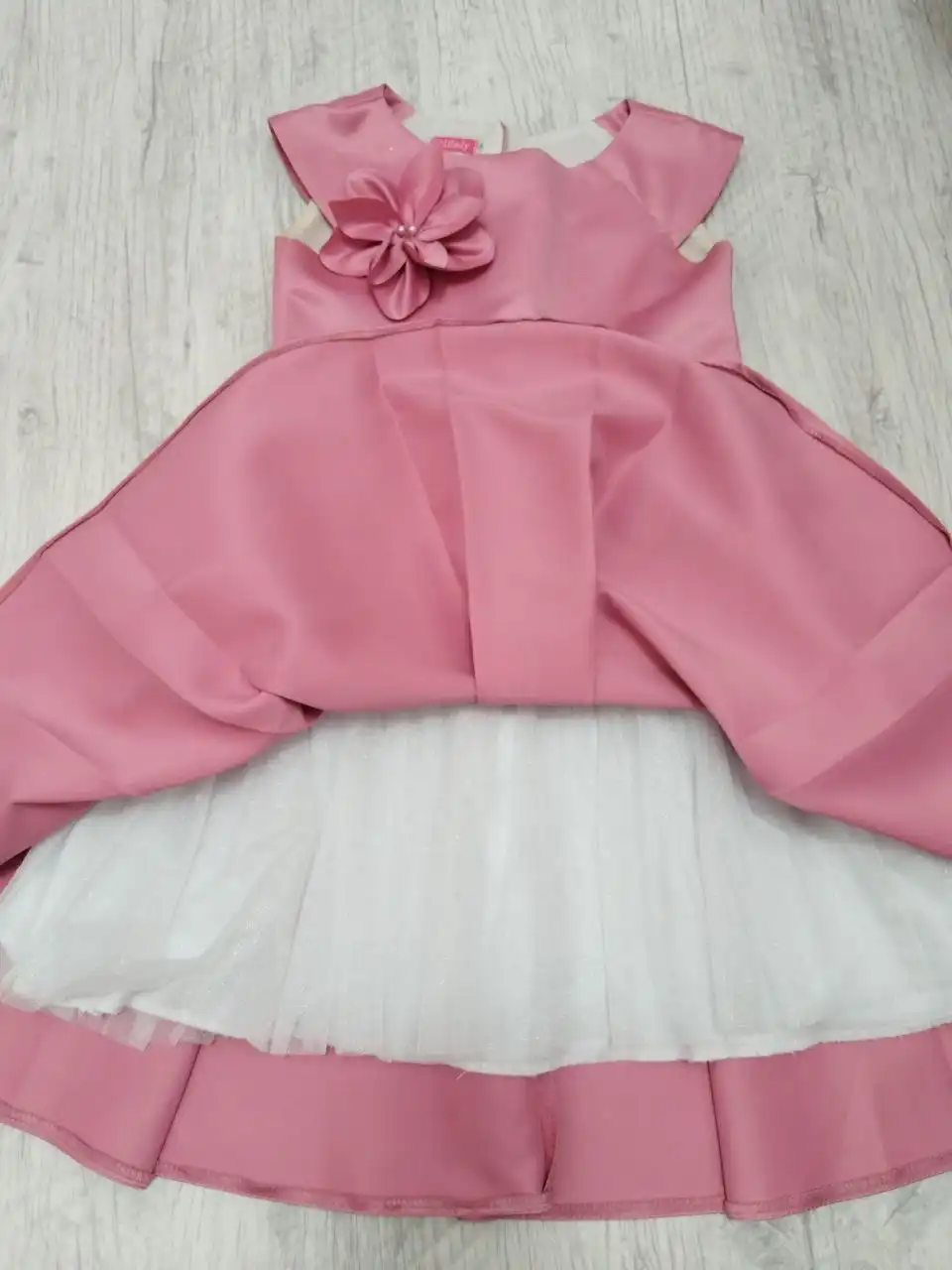 Продам платье 116-128