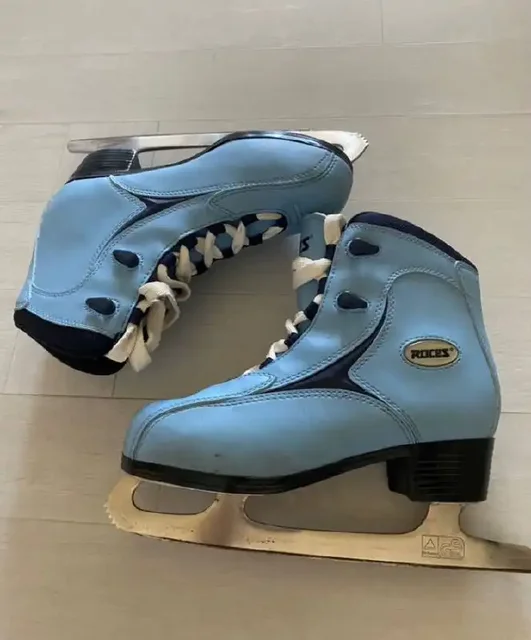 Женские коньки 39 размер - Хобби и отдых в Самара
