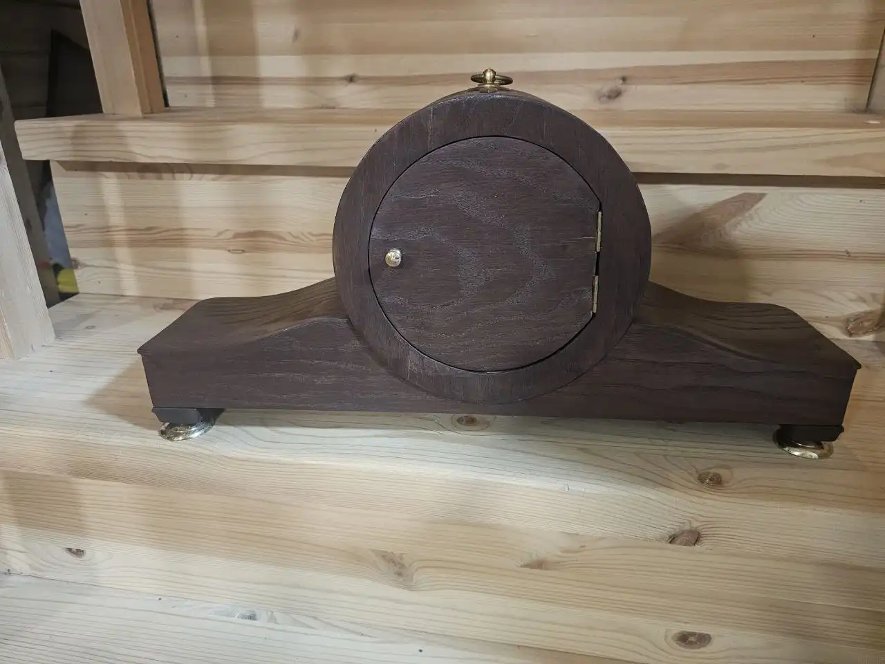 Настольные механические часы после реставрации