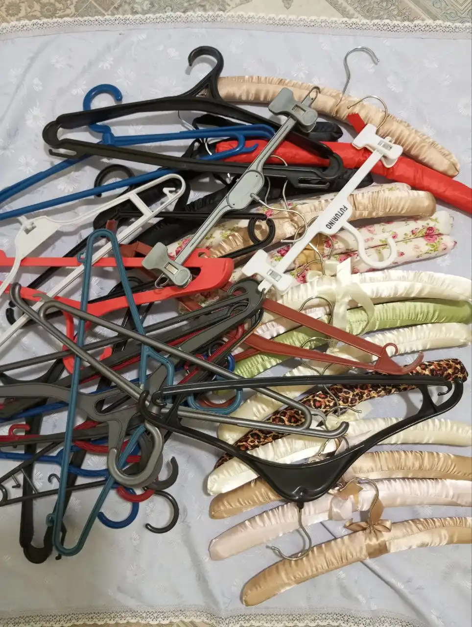 Продажа плечиков-вешалок в Тольятти