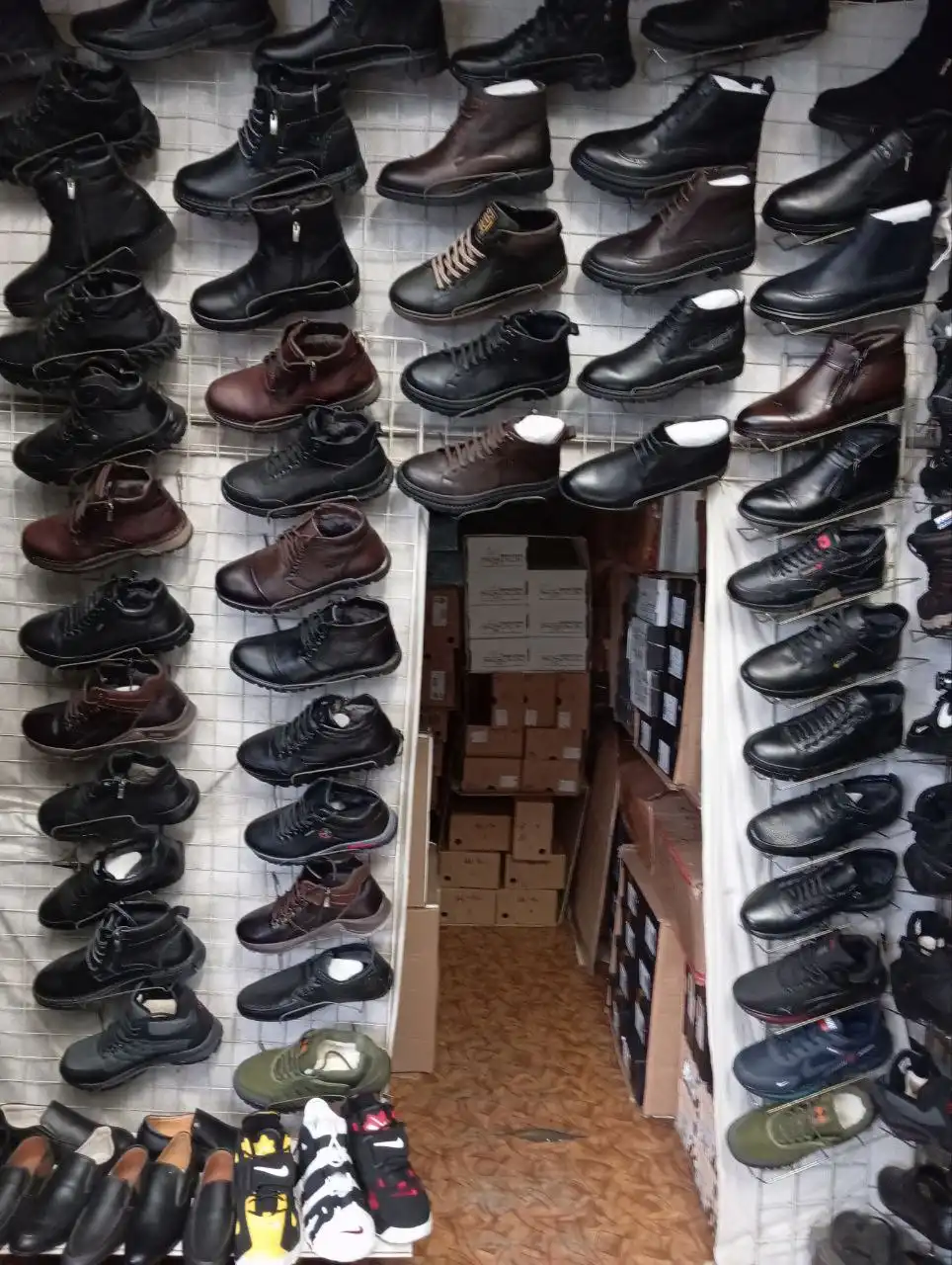 Продажа мужской обуви из натуральной кожи в Самаре