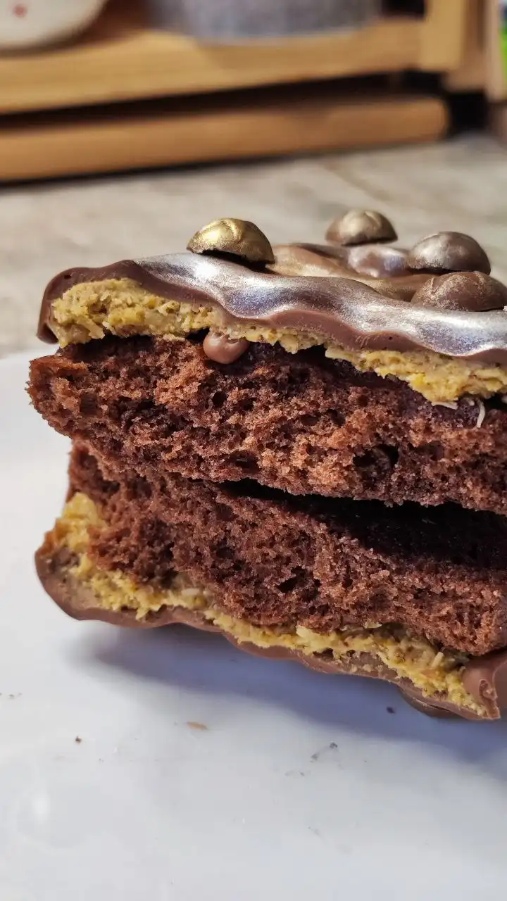 Подарочные наборы к Новому году: шоколадная елка, пряники, печенье, творожный штоллен