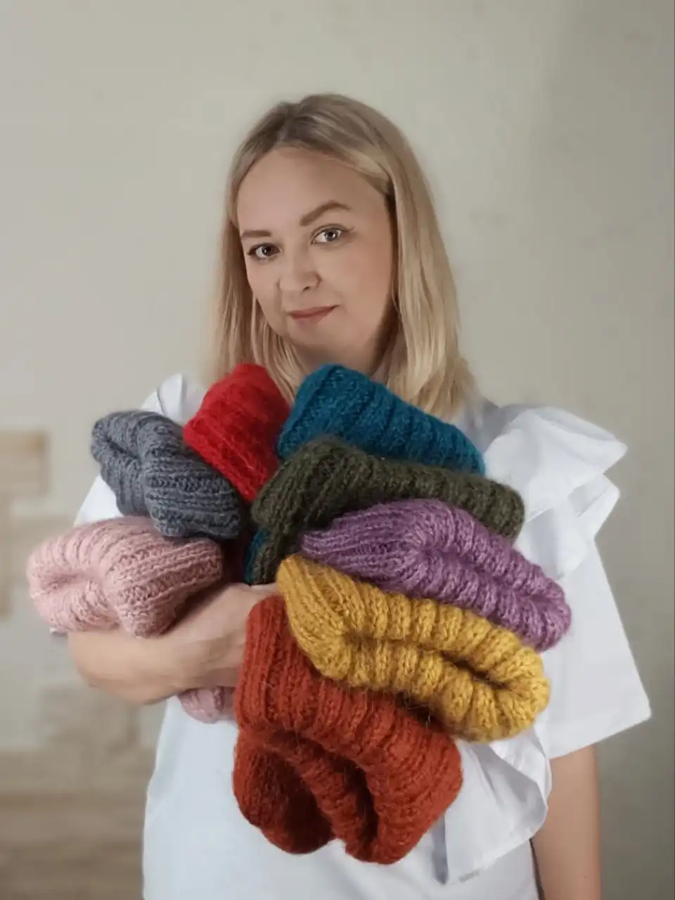 Мохеровые шапочки на заказ