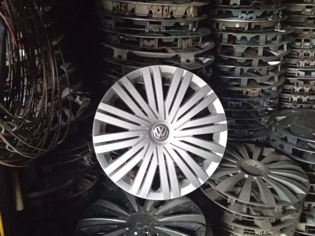 Колпак на Фольксваген Поло R 15 в отличном состоянии - частное объявление в Самара