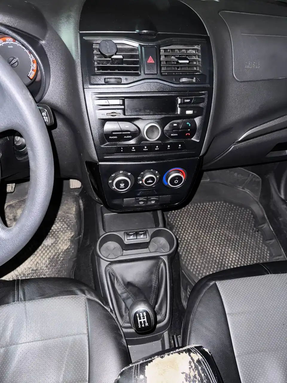 Lada Granta Cross Luxe 2021 года с фаркопом и зимней резиной