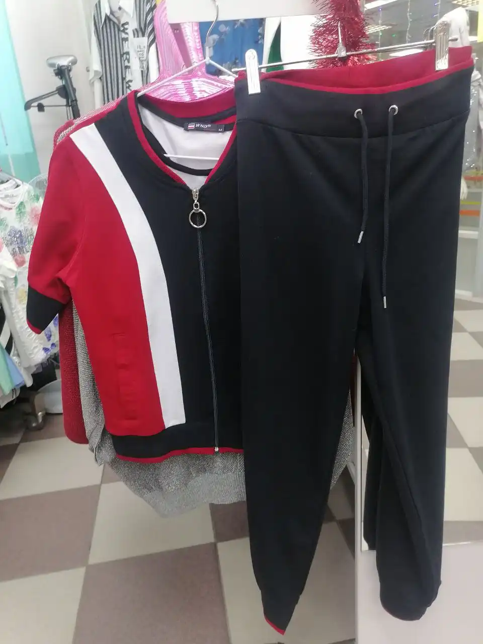 Женские костюмы для спорта, дома и отдыха производства Южная Корея