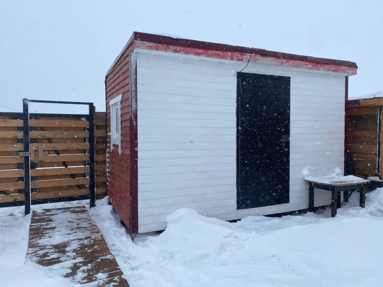 Продам бытовку