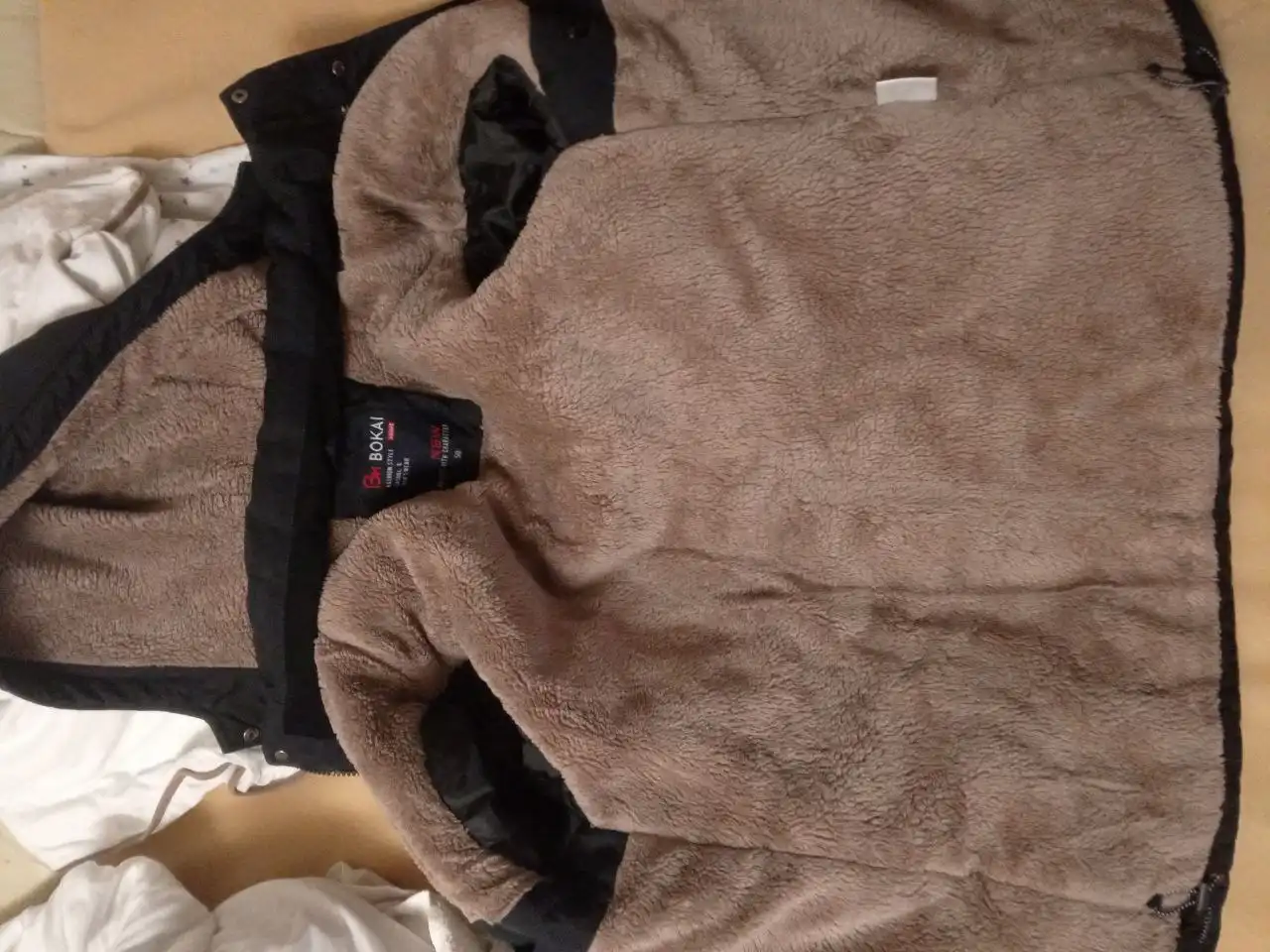 Продам зимнюю мужскую куртку 50 размер