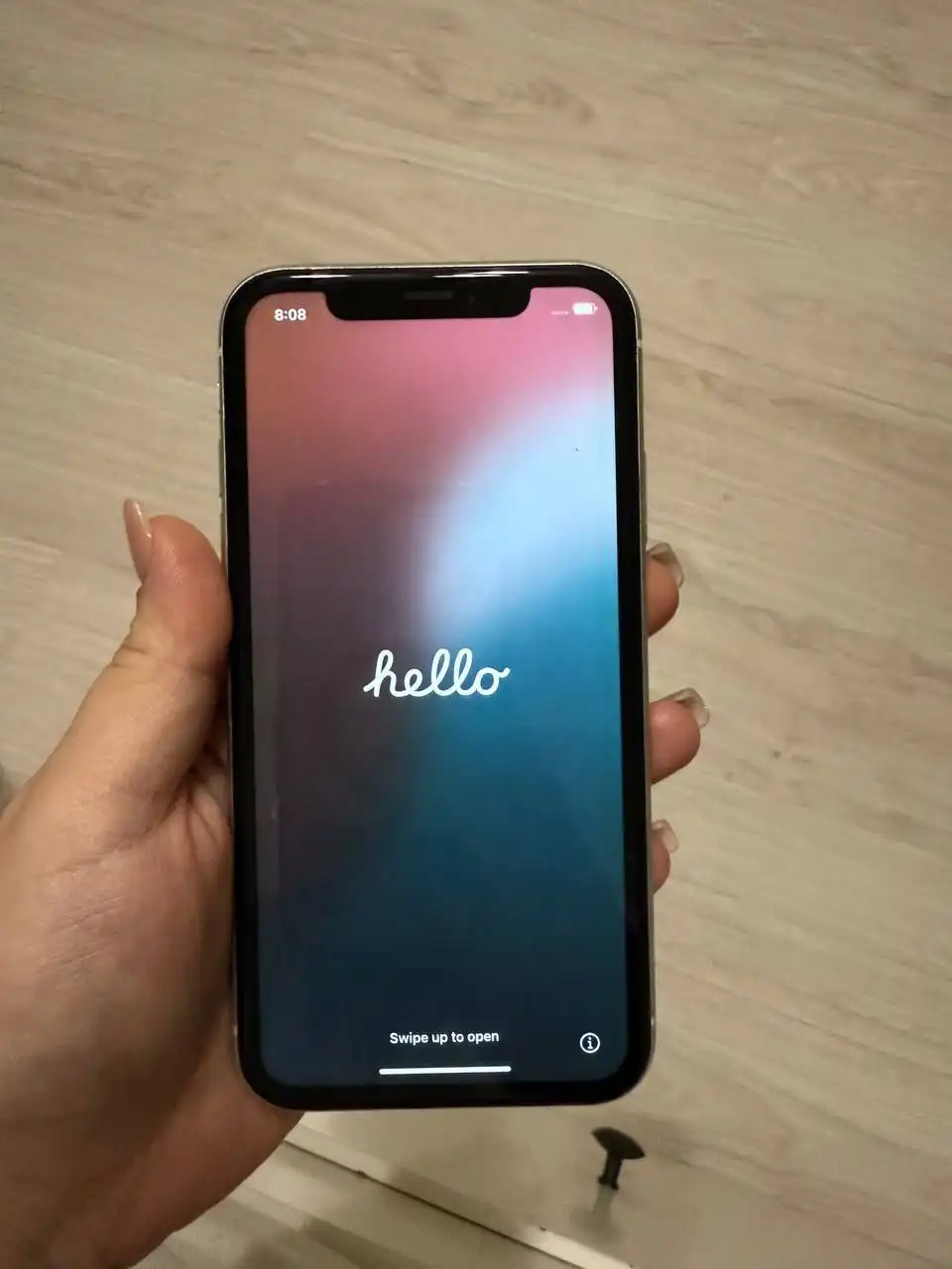 Продам Айфон XR 128gb