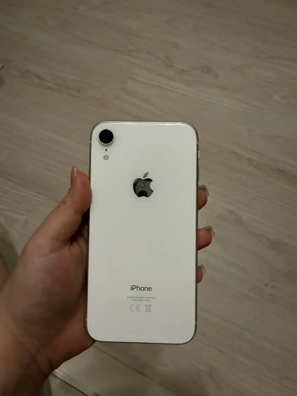 Продам Айфон XR 128gb