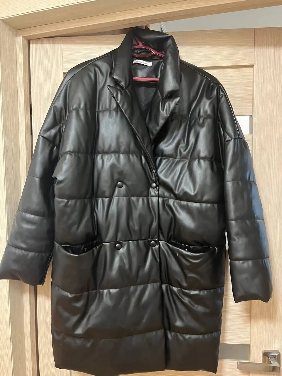 Продам зимнее полупальто фирмы Зарина