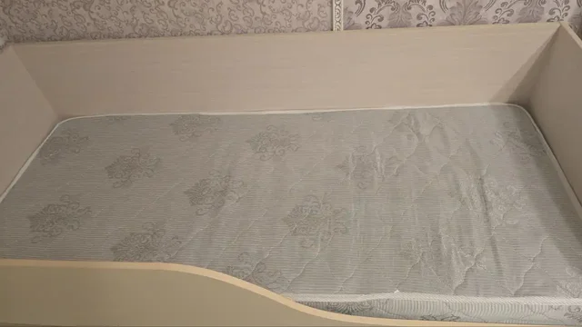 Продажа детской кроватки со встроенными полками - Игрушки и игры в Самара