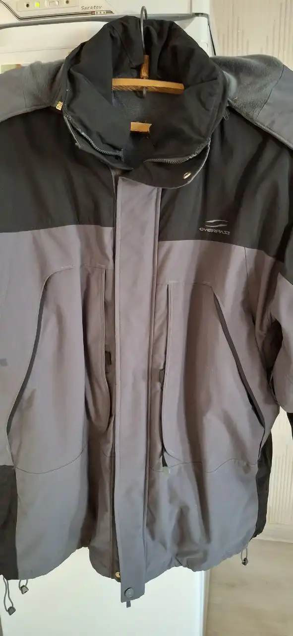 Мужская куртка с подстёжкой и капюшоном на замке - Верхняя одежда (Одежда) в Самара