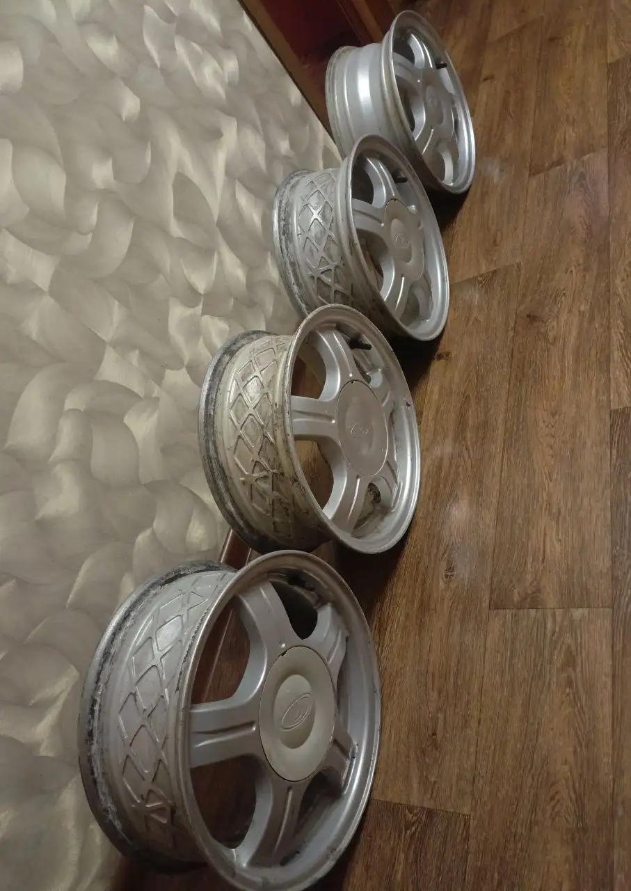 Литые диски на Ваз "Статусы" - Запчасти (Авто) в Самара