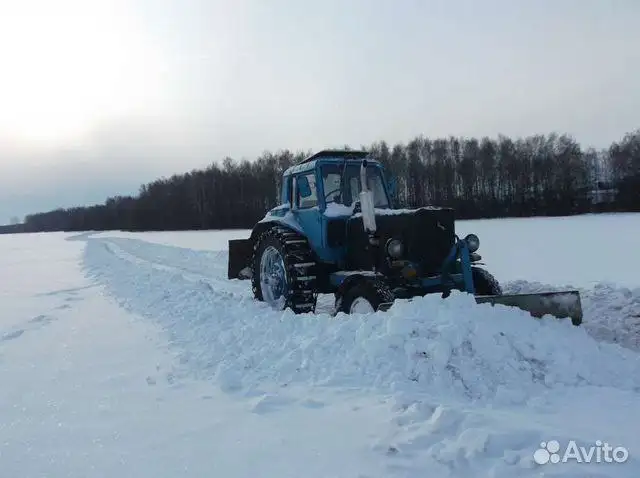 Чистка снега трактором в Большой Глушице - Бытовые услуги (Услуги) в Большая Глушица