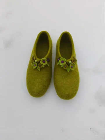 Войлочные тапочки ручной работы из шерсти - Одежда в Усолье