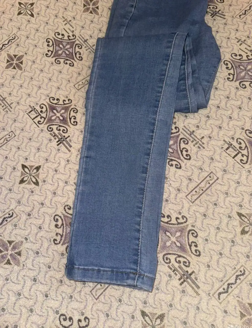 Продам джинсы черные и голубые 42-44 размер - Джинсы (Одежда) в САМАРА