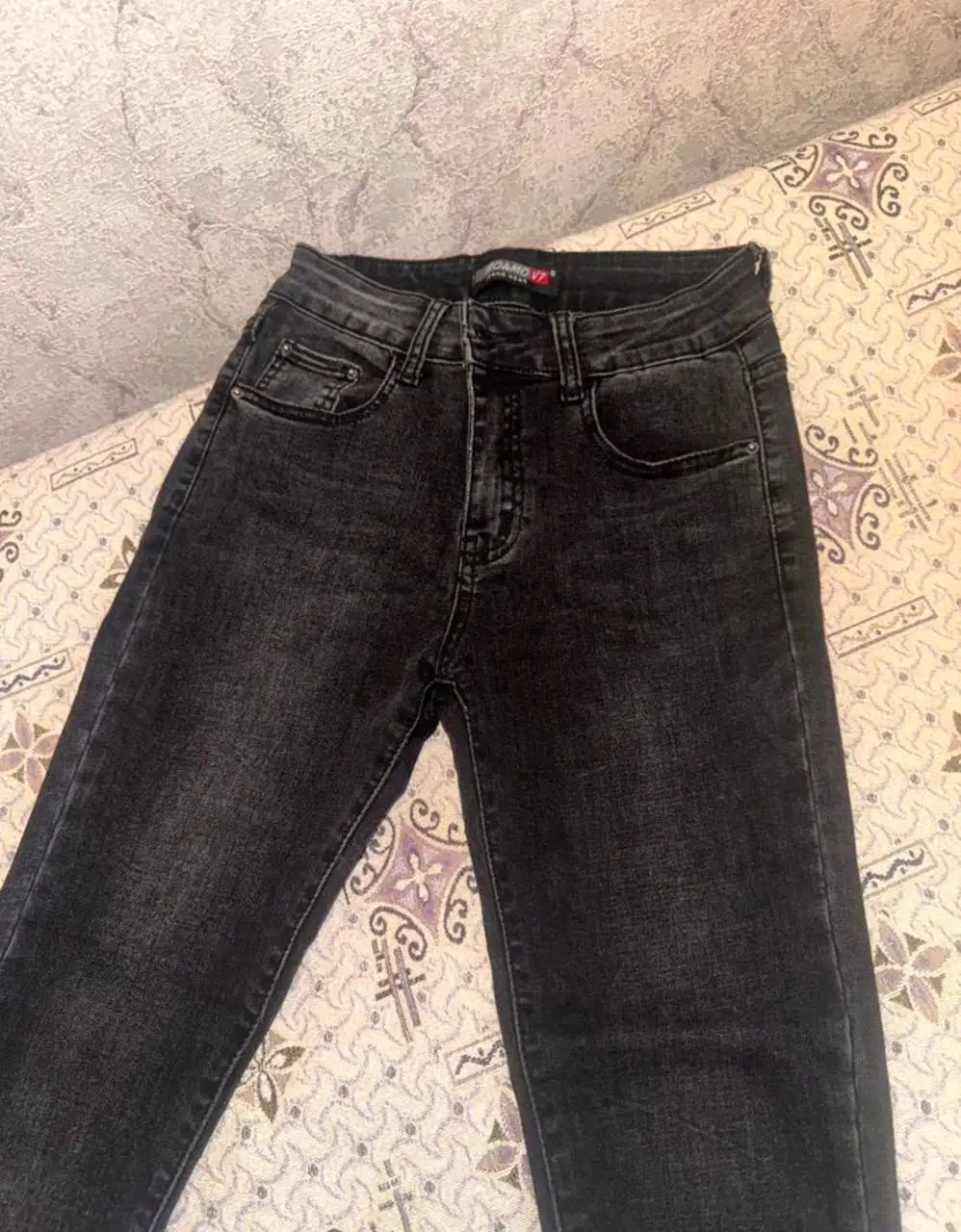 Продам джинсы черные и голубые 42-44 размер - Джинсы (Одежда) в САМАРА