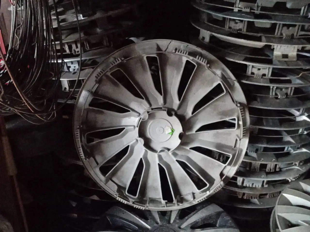 Колпаки R16 оригинал на Шкода Октавия А7 - Запчасти (Авто) в Самара