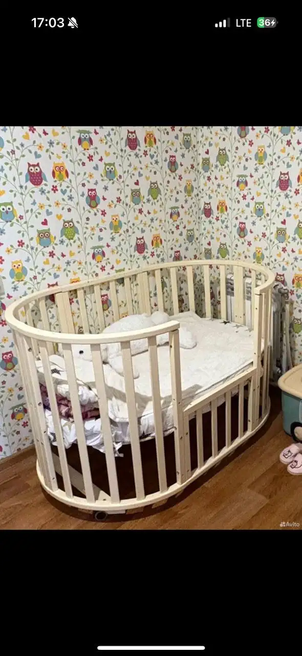 Продажа детской кроватки, манежа, сумок Guess, плойки и пальто - Барахолка в Самара