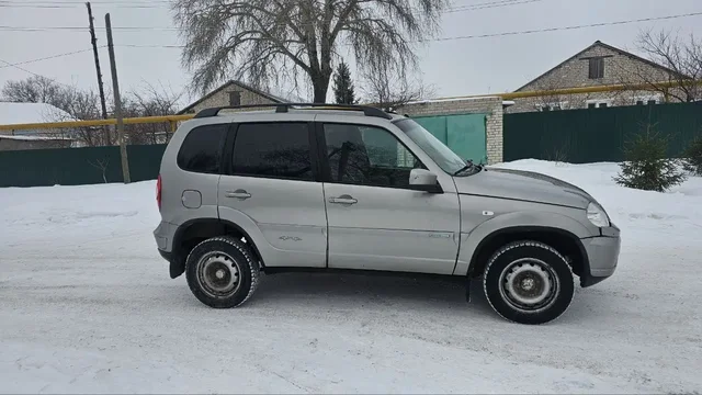 Продажа Chevrolet Niva Bertone 2015 года - частное объявление в Самара