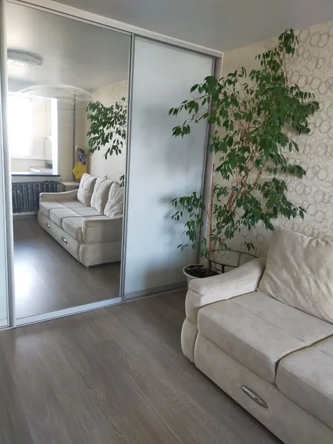 Сдам двухкомнатную квартиру на длительный срок в 15 микрорайоне - Аренда квартир в Самара