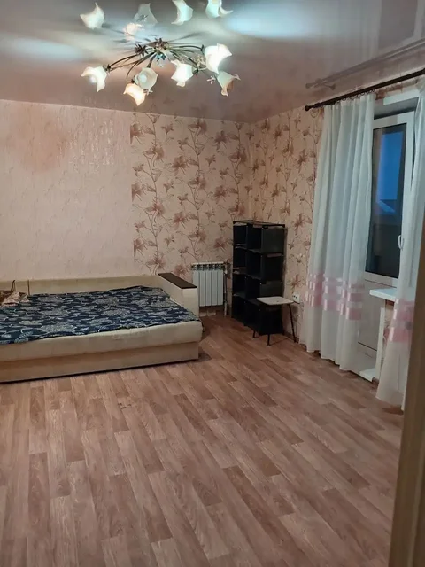 Сдам однокомнатную квартиру на ул. Промышленности - частное объявление в Самара