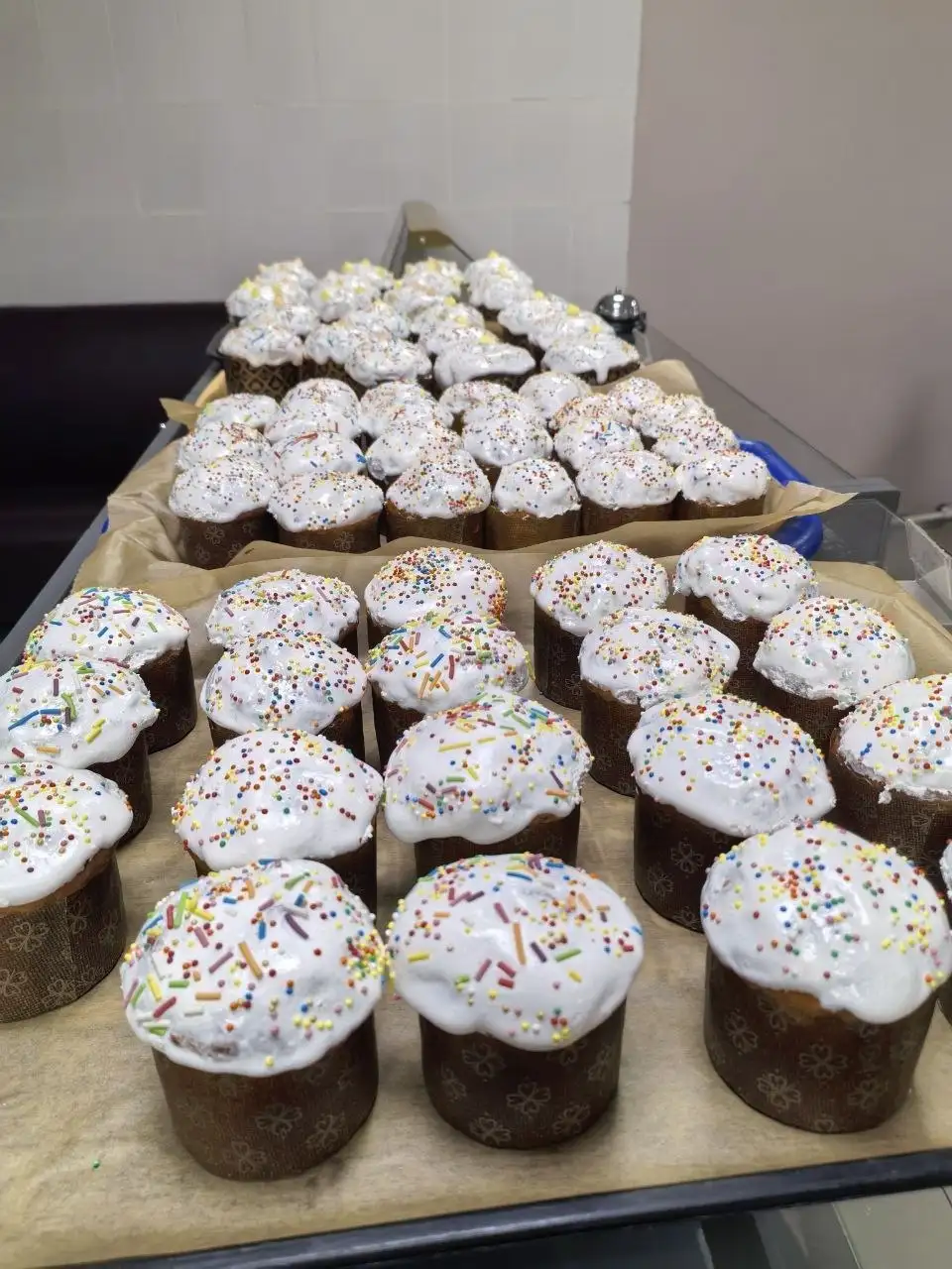 Пасхальные куличи с изюмом и цукатами от ресторана Эдельвейс - Продукты питания (Барахолка) в Самара