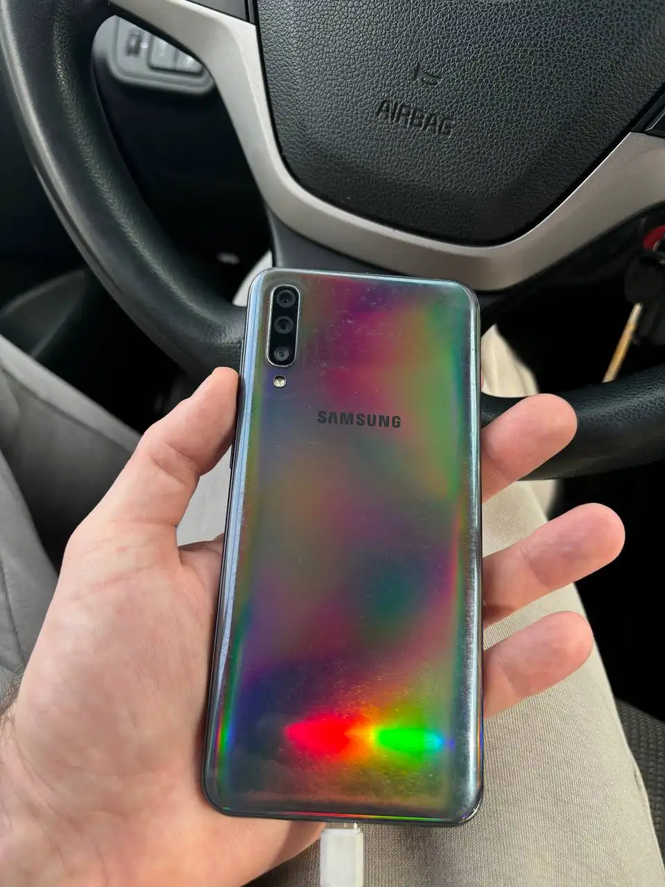 Samsung A50 128 ГБ с небольшой трещиной экрана - Смартфоны (Электроника) в Самара