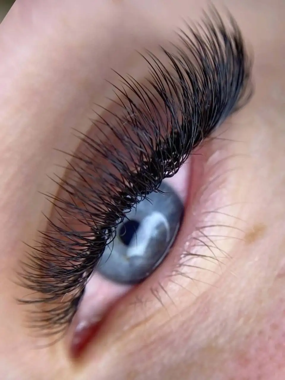 Международный чемпион предлагает LED-ресницы в Самаре - Наращивание ресниц (Красота и здоровье) в Самара