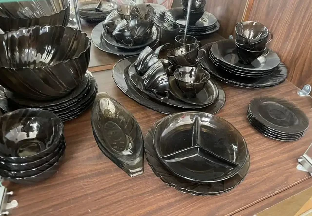 Столовый сервиз и керамические баночки - Окна и двери в Самара