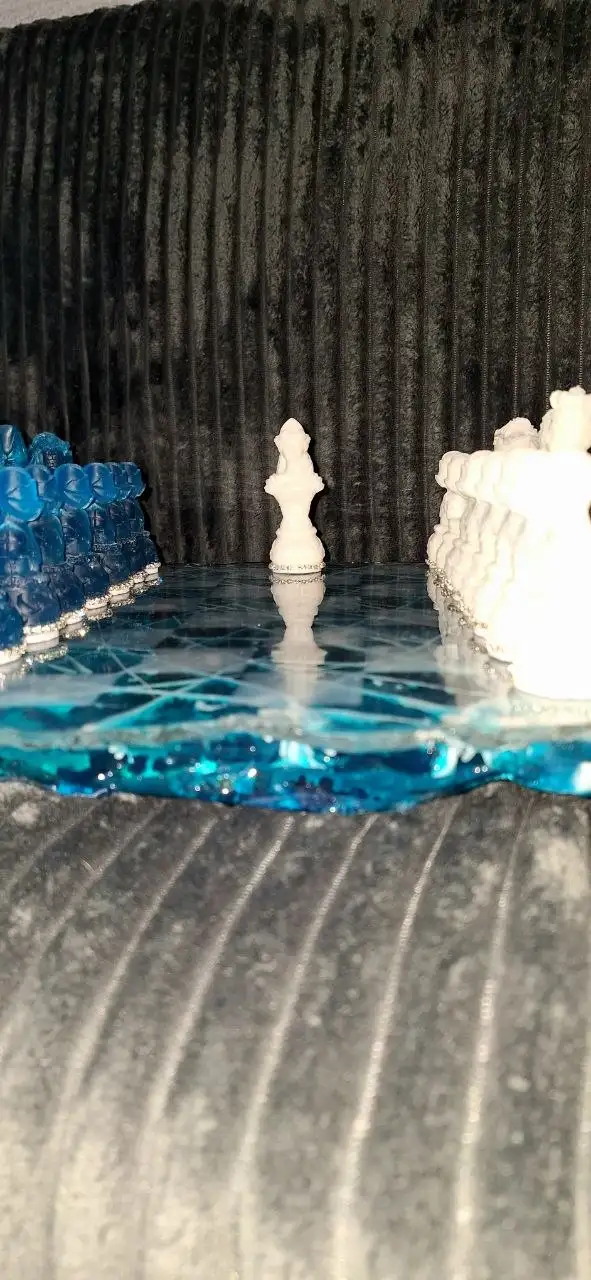 Шахматы из эпоксидной смолы Лед Байкала - Шахматы (Хобби и отдых) в Самара