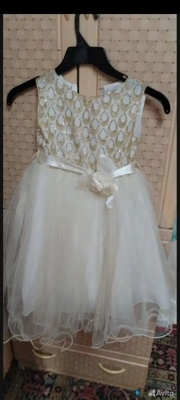 Продам платья для девочки 3-5 лет - Одежда для детей (Товары для детей) в Самара