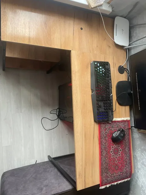 Угловой компьютерный стол - Матрасы в Самара