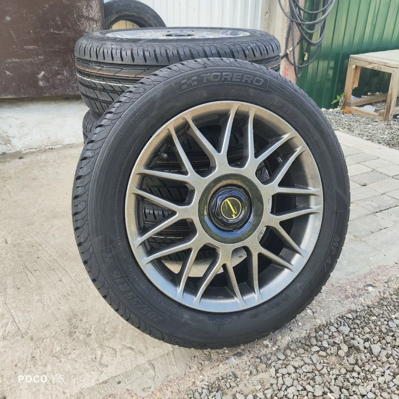 Продам 16 колеса с резиной - Колёса и шины (Запчасти) в Самара