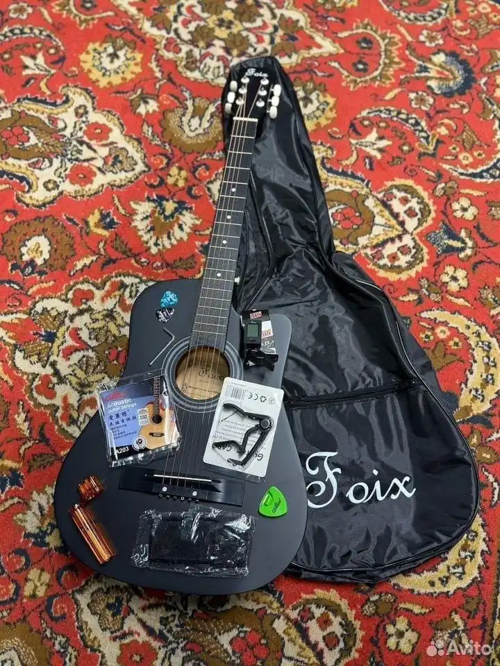 Продам акустическую гитару в идеальном состоянии