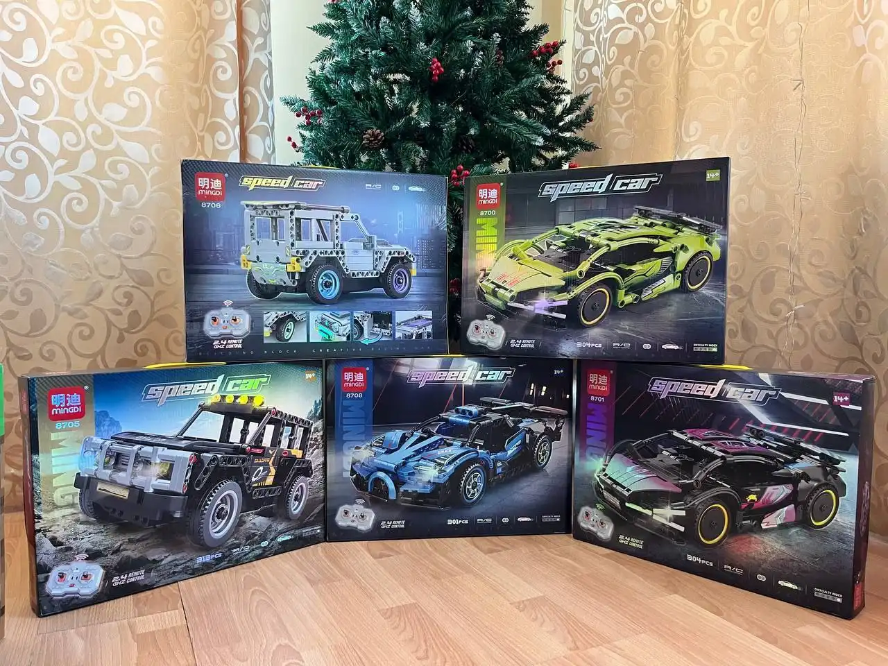 Набор конструкторов LEGO Майнкрафт и машинки на пульте управления