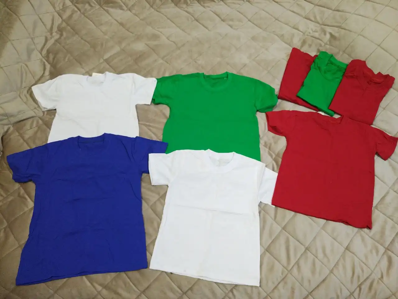 Одежда: халаты банные, футболки, джемпера детские - Верхняя одежда, Футболки, Детская одежда (Одежда) в Улан-Удэ