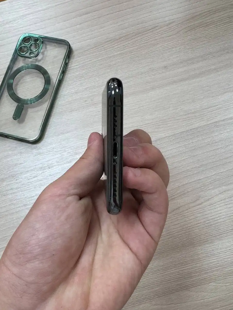 Продажа iPhone 11 Pro 64 ГБ - Смартфоны (Электроника) в Улан-Удэ