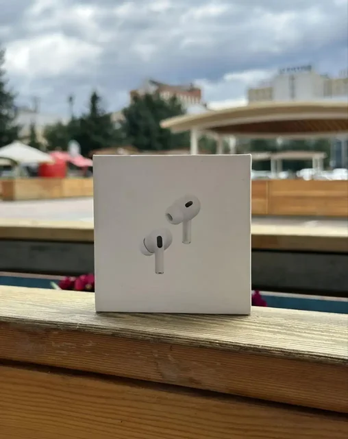 AirPods Pro 2 с шумоподавлением и гравировкой - Компьютеры и комплектующие в Улан-Удэ
