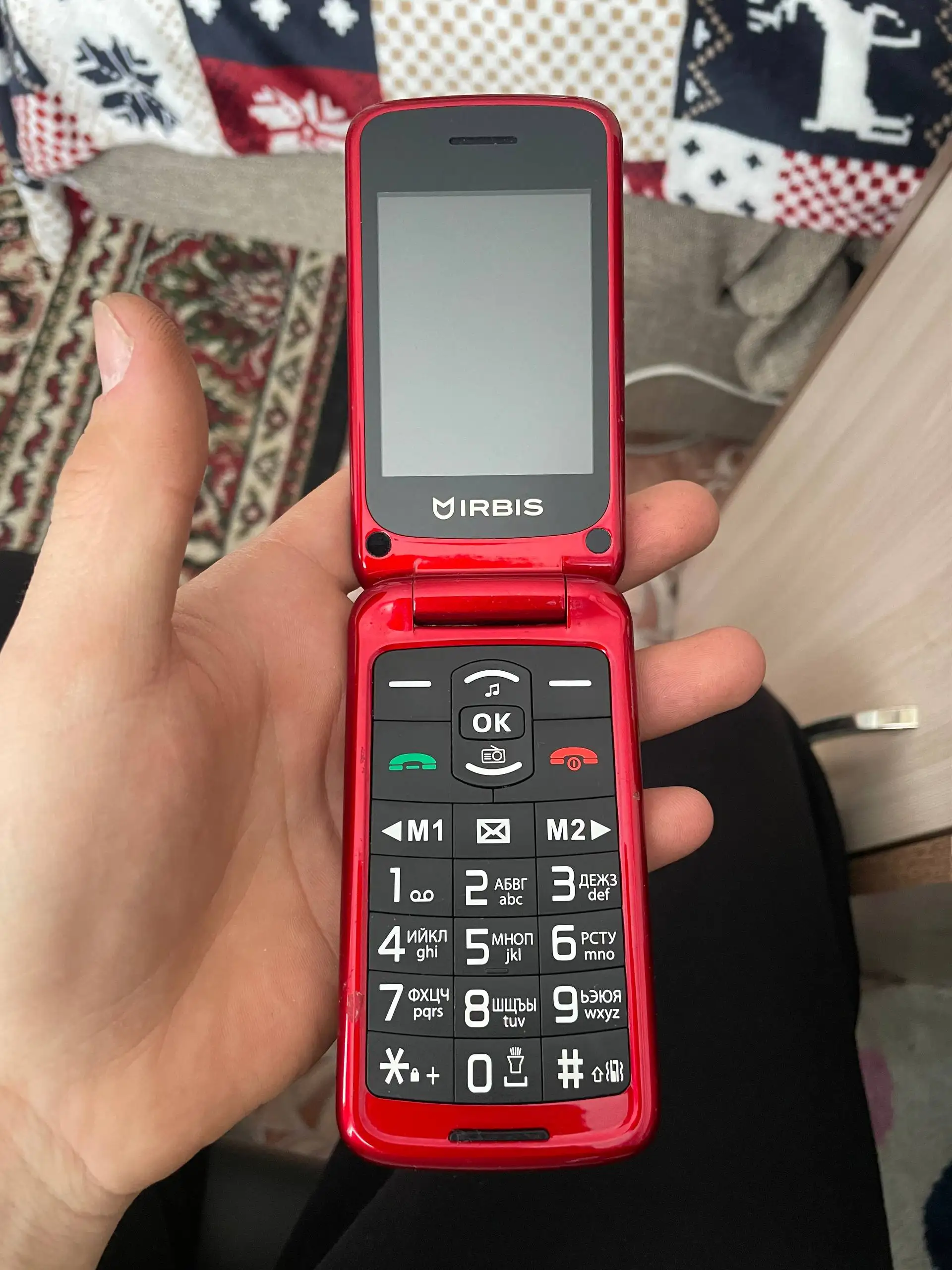 Продам кнопочный телефон в рабочем состоянии - Мобильные телефоны (Электроника) в Улан-Удэ