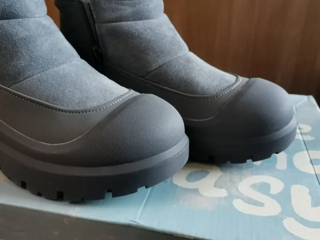 Ботинки новые 37 размер - Платья в Улан-Удэ