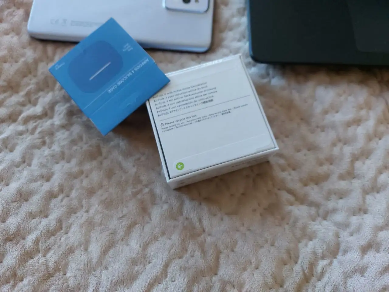 Ноутбук Acer, телефон Realme C31, наушники Apple AirPods 4 в Улан-Удэ - Электроника в Улан-Удэ