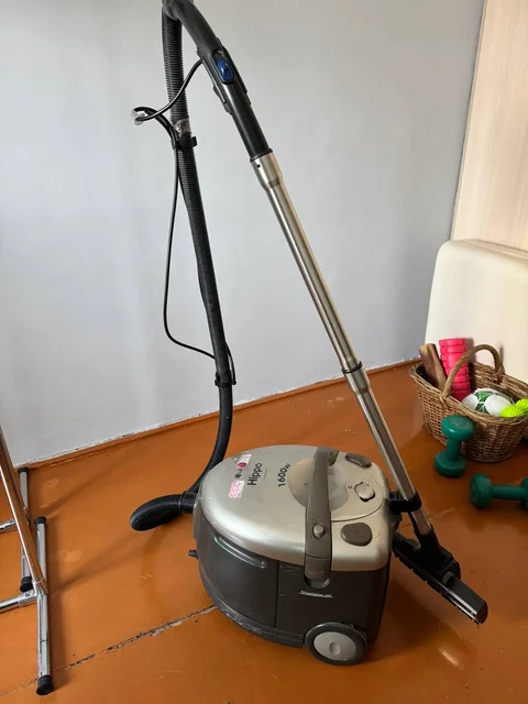 Продам моющий пылесос LG Hippo - Ворота и заборы в Улан-Удэ