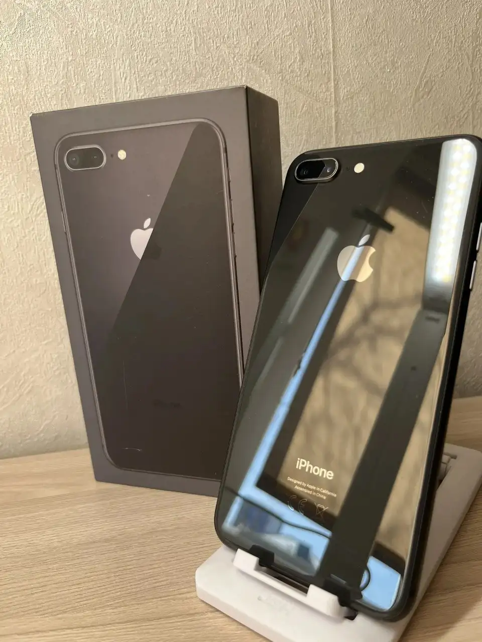 Продам iPhone 8 Plus 64 ГБ в отличном состоянии - Смартфоны (Электроника) в Улан-Удэ