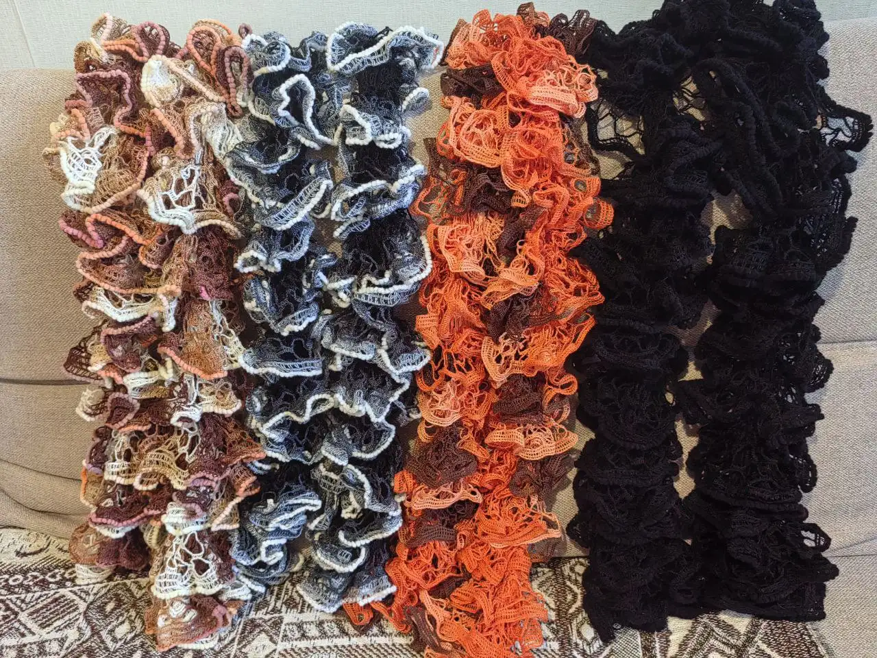Ажурные шарфики ручной работы - Хобби и отдых в Улан-Удэ