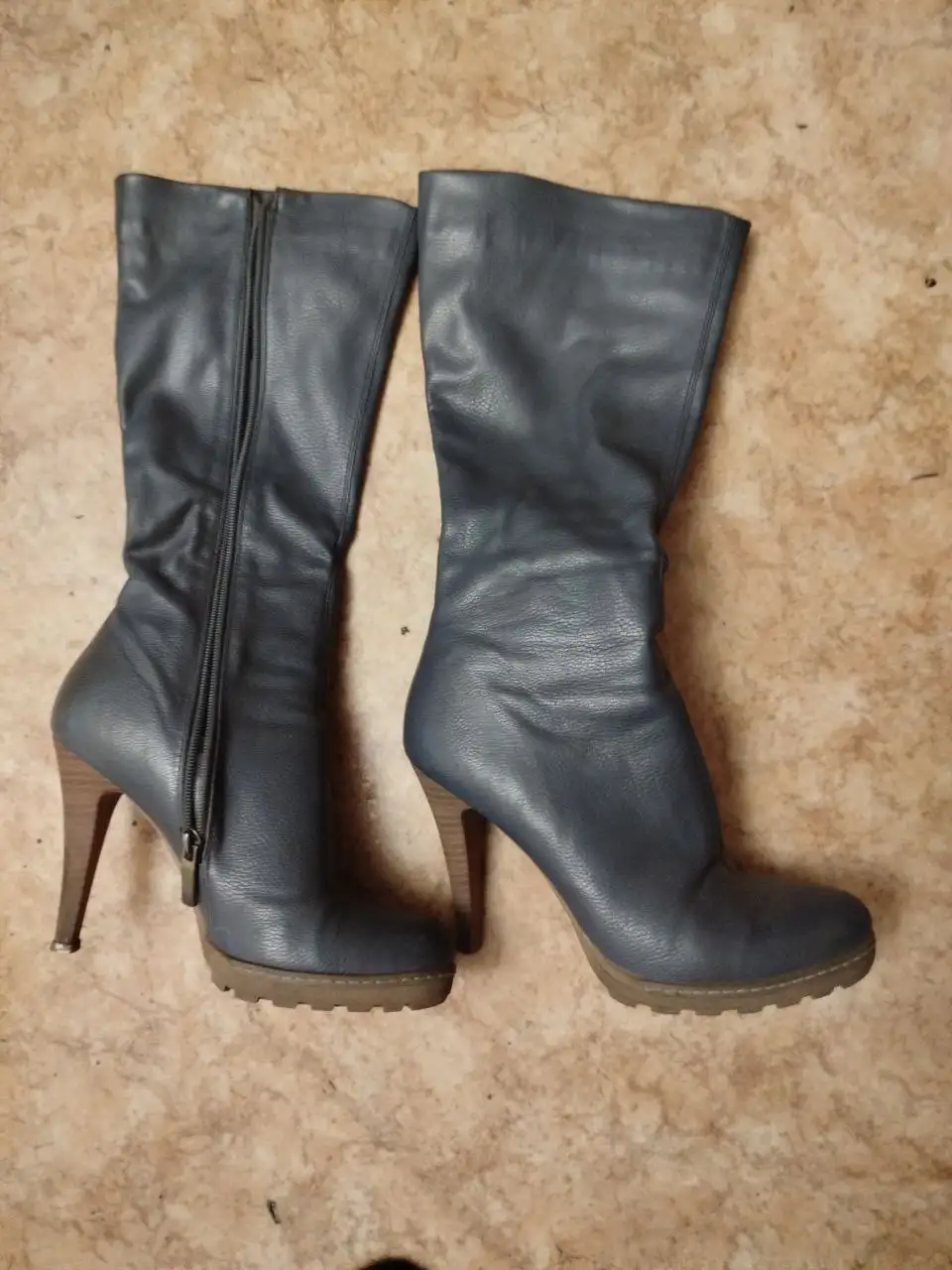 Продажа кожаных сапог 37 размера - Обувь (Одежда) в Улан-Удэ
